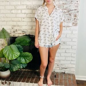Jane & Delancey White Black Animal Print Short Sleeve Drop Shoulder Button Down
